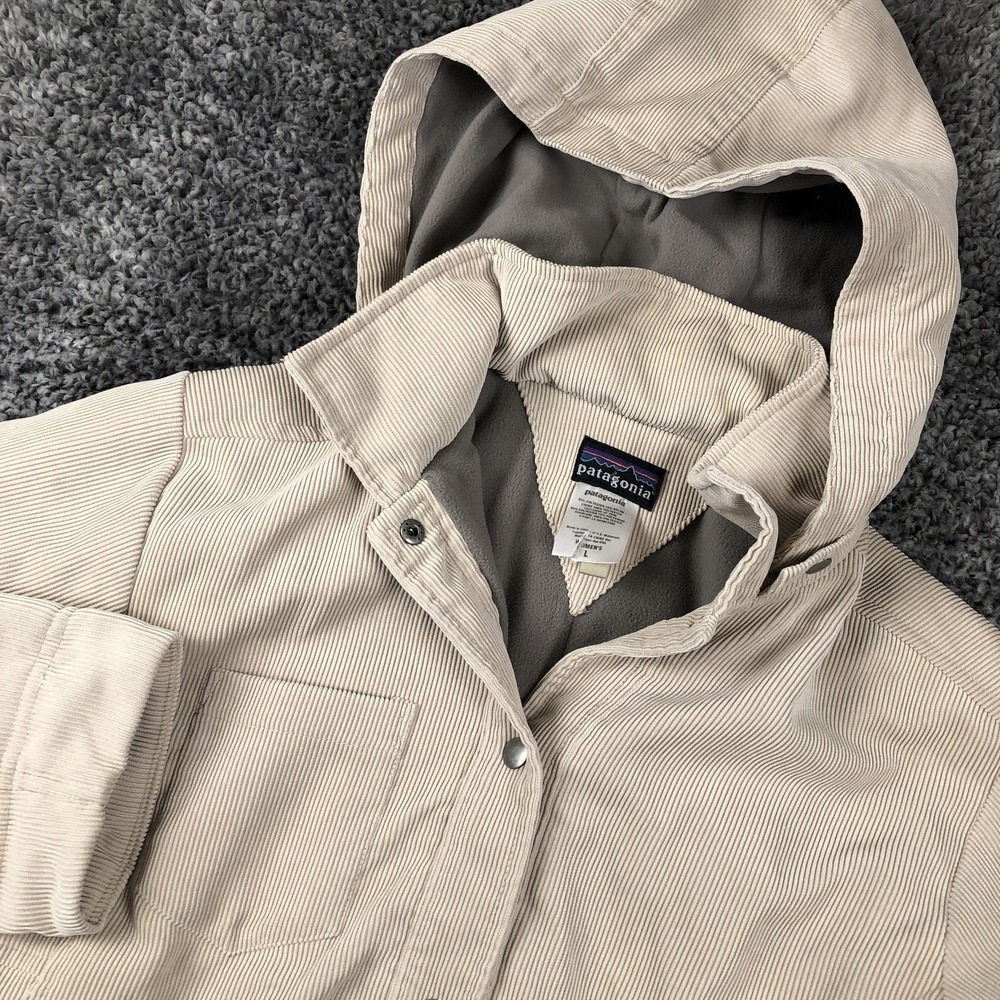 Patagonia Jacket Womens Large Beige Corduroy Fleece Lined‎ Hooded Winter Outdoor